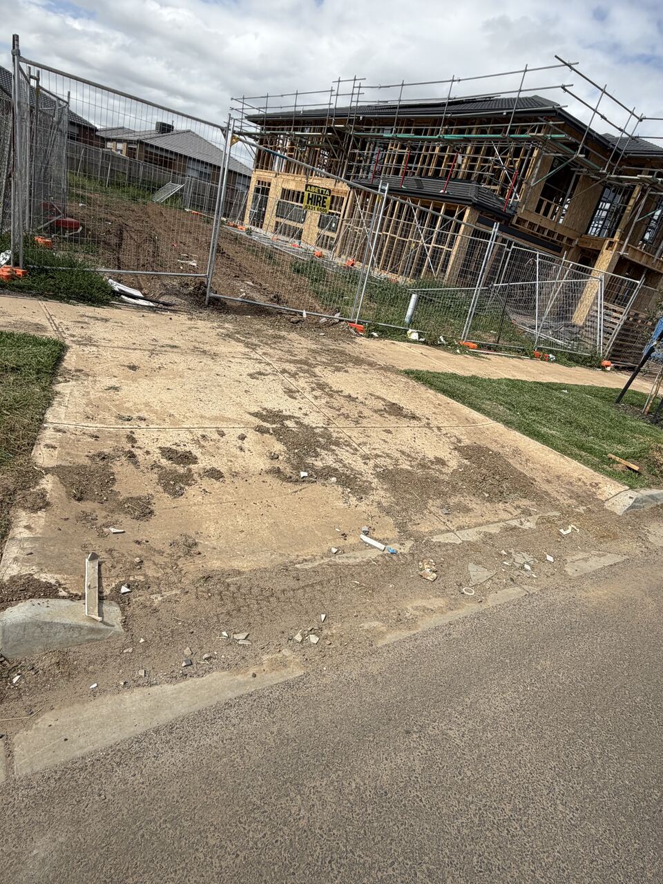 The Jagged Circuit block before work started, with the neighbouring home under construction behind